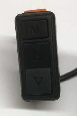 Brose Bediendisplay Ab 2020 Topology DS103 Fest In Der Mitte 3,5 Zoll Farb-TFT M.Gen.2 Stecker 36 Brose Bediendisplay Ab 2020 Topology DS103 Fest In Der Mitte 3,5 Zoll Farb-TFT M.Gen.2 Stecker -Fahrradladen Bulls Brose Display DS103 fest Farbe farbig Mitte 41385 Bedienteil