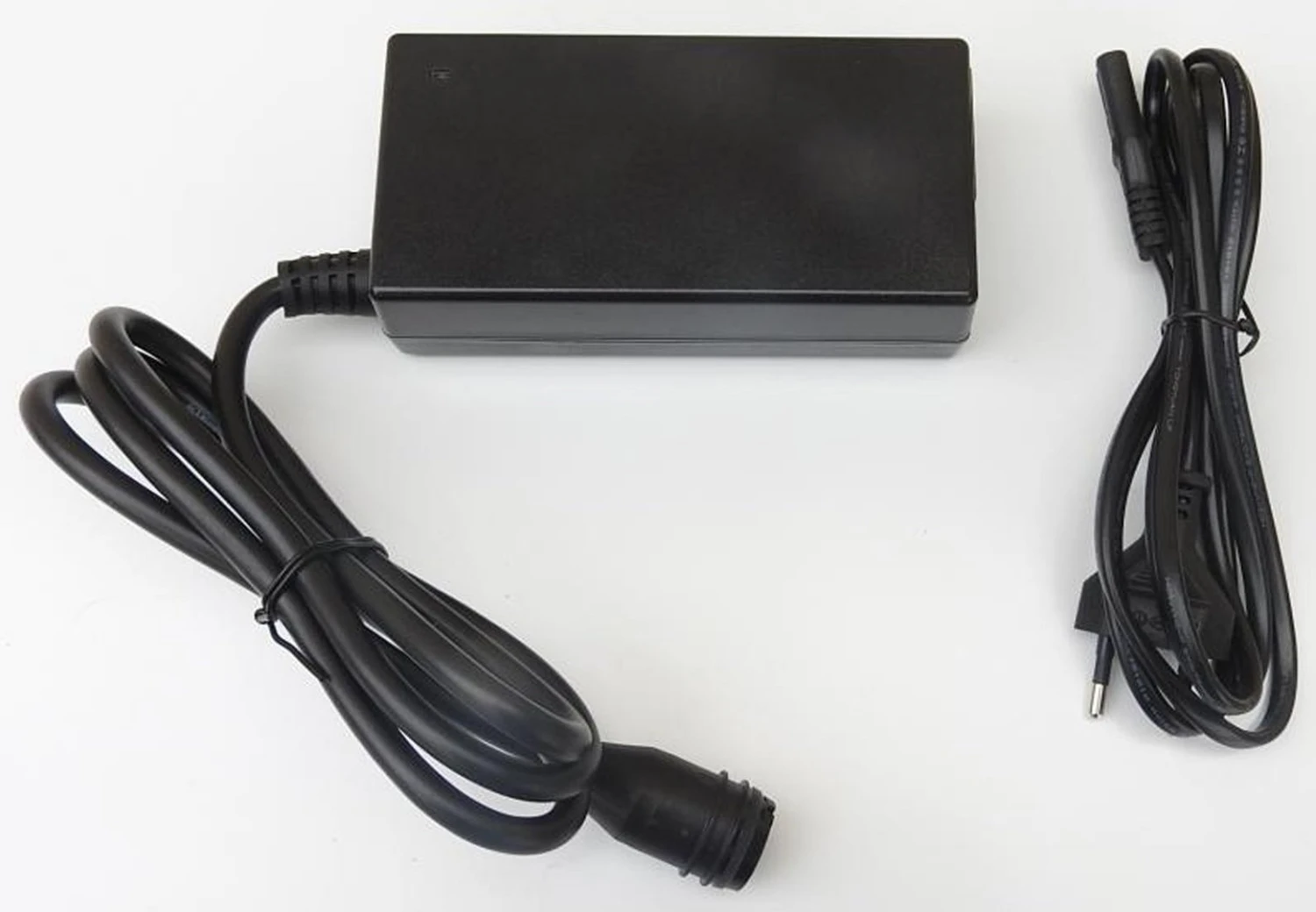 Bulls GreenMover Ladegerät 2A 3 Bulls GreenMover Ladegerät 2A