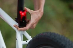 MonkeyLink ML-Light Recharge 30 Lux Set Mit USB-Anschluss -Fahrradladen Rear Entnahme 1