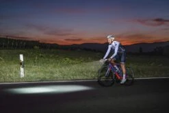 Sigma Aura-80 Mit Akku Für USB-Ladegerät -Fahrradladen Sigma Frontleuchte Batterieleuchte LED Akku Aura 80 Lux USB 17800 4016224178001 070 28037j 1